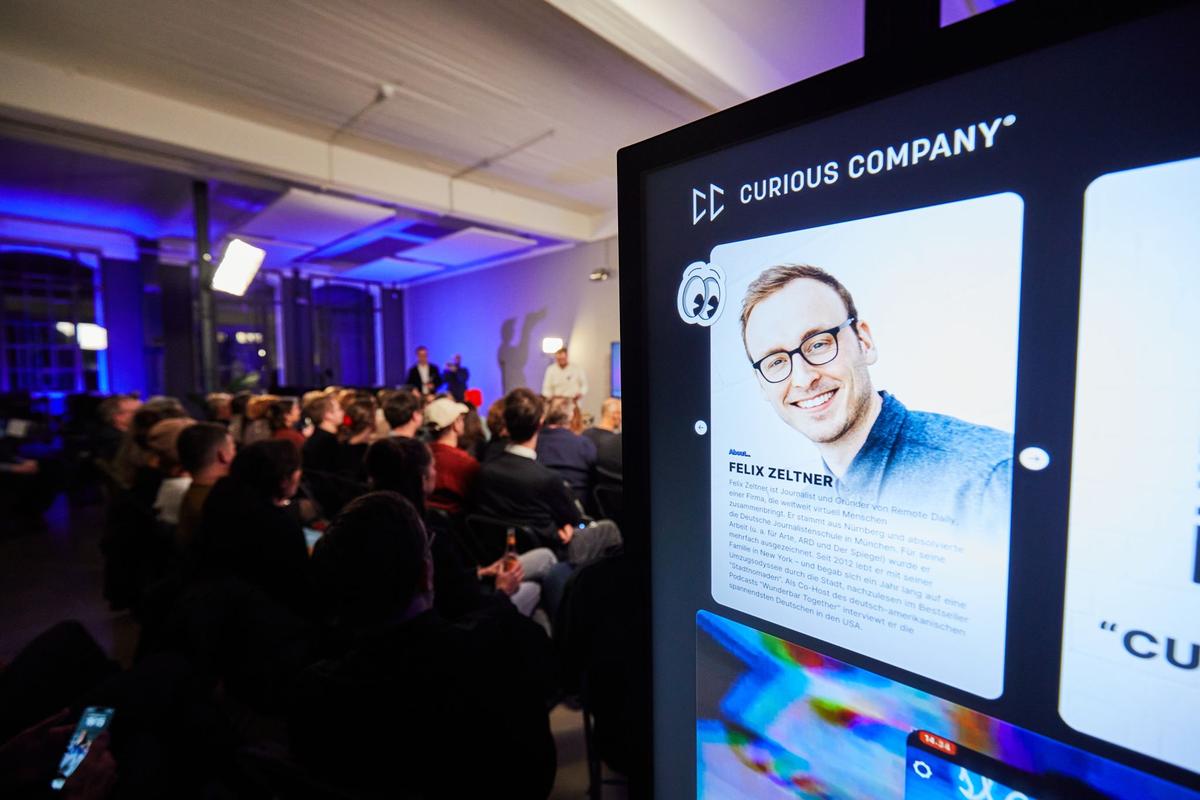 digitalagentur Hamburg curious company curious about Hype